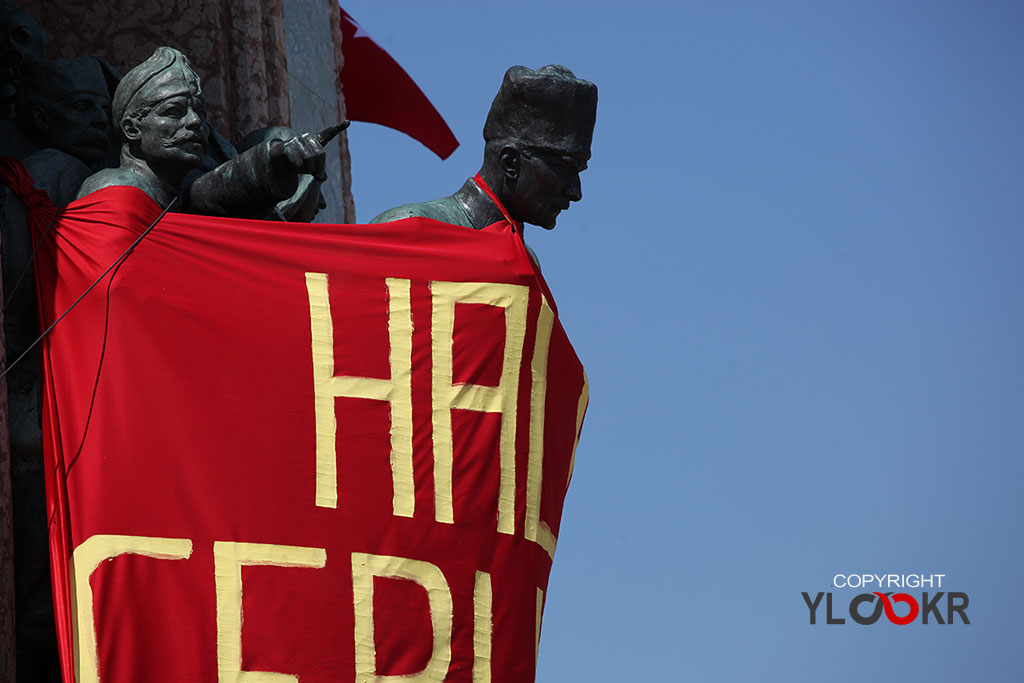 Taksim Atatürk Anıtı 2