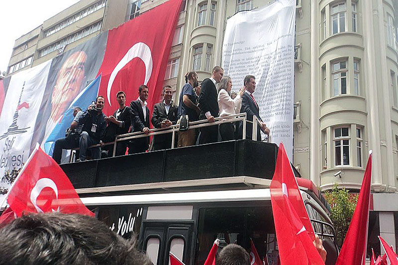 Mustafa Sarıgül, Emir Sarıgül, Cumhuriyet Bayramı