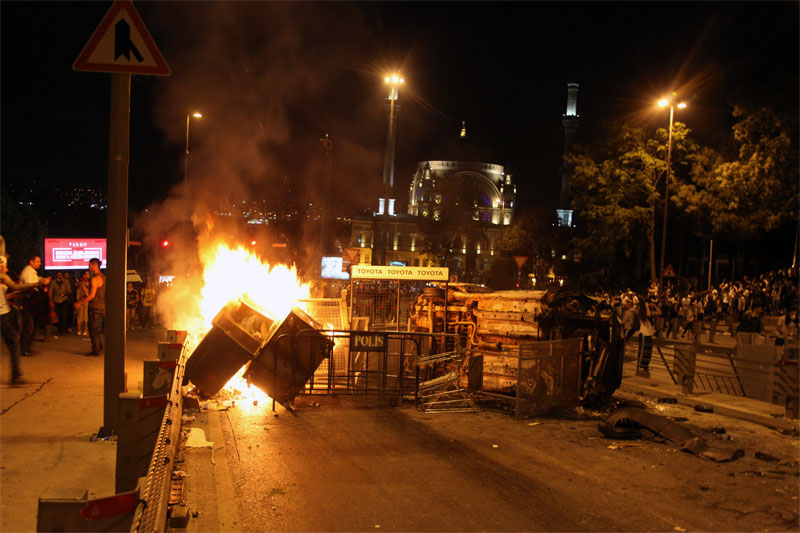 Fotoğraf: Yalçın Çakır - Taksim, Gezi Parkı 01 Haziran 2013; 3