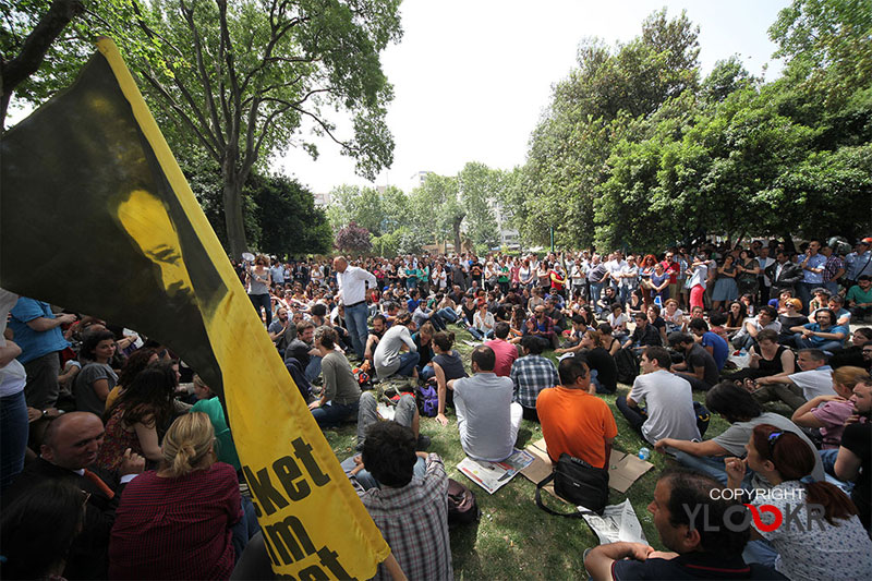 Fotoğraf: Çakır; Taksim, Gezi Parkı; 1. Gün; 29 Mayıs 2013; 1