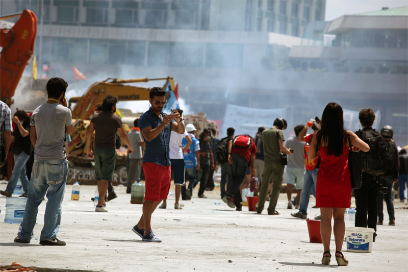 Fotoğraf: Yalçın Çakır - Taksim, Gezi Parkı 11 Haziran 2013; 3