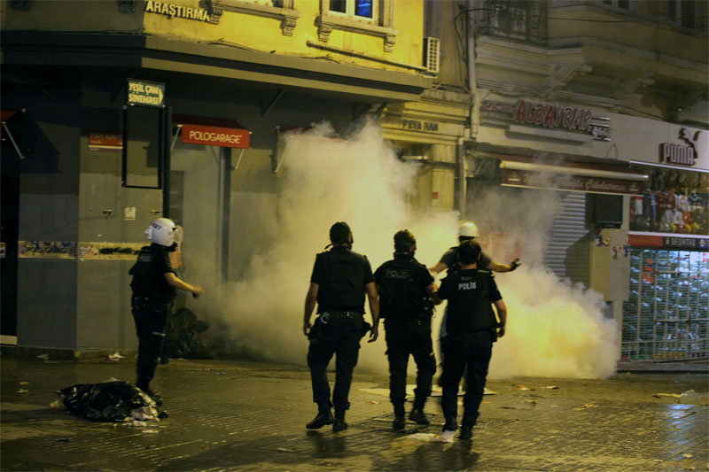 Fotoğraf: Yalçın Çakır - Taksim, Gezi Parkı 16 Haziran 2013; 3