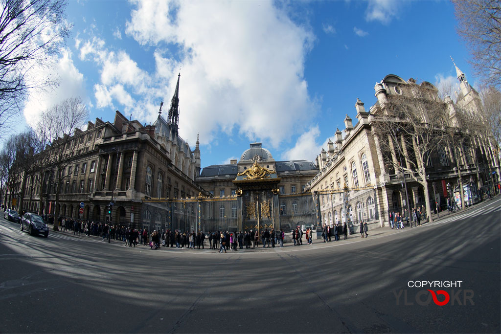 France; Paris; Rue de La Cite