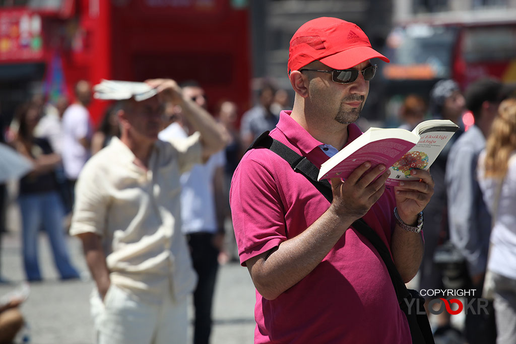 Gezi Parkı, Duran İnsan 7