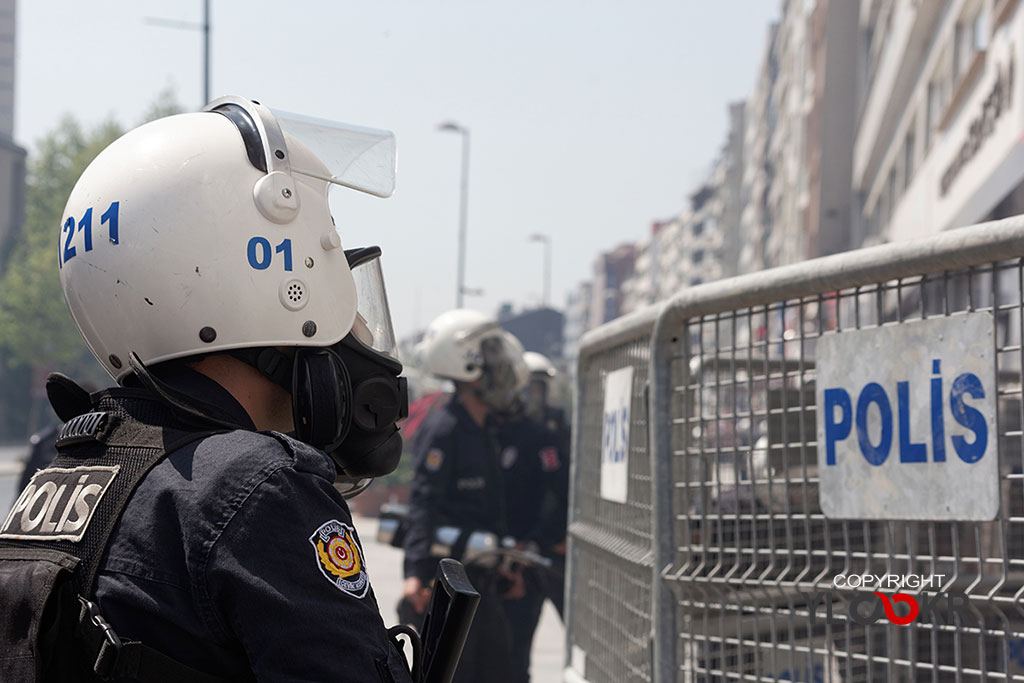 1 Mayıs 2013; Polis Müdahalesi; Gaz Bombası; Zetci; Zetçi 2