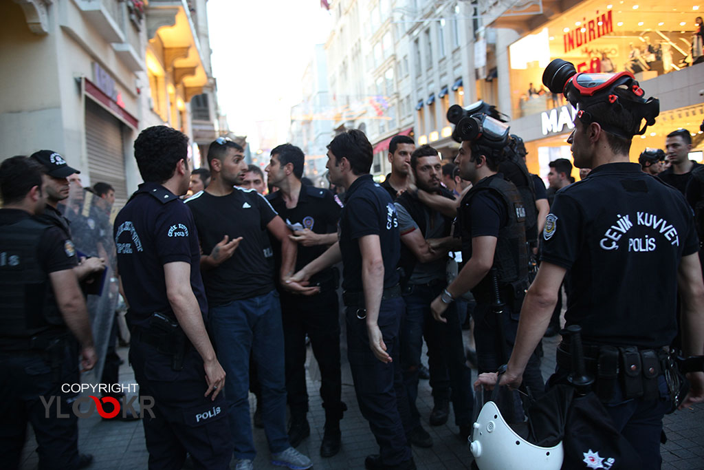 LGBTİ eylem, polis müdahalesi 6