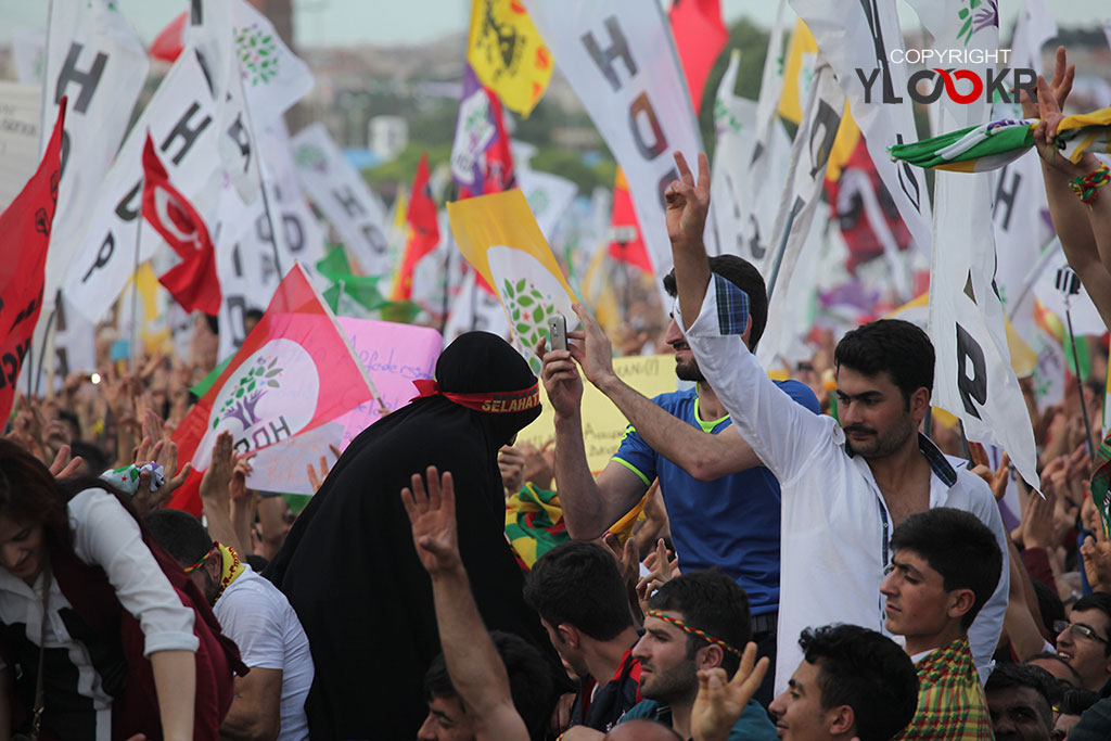 HDP; Büyük İnsanlık Mitingi; İstanbul; Zeytinburnu; Kazlıçeşme; çarşaflı eylemci