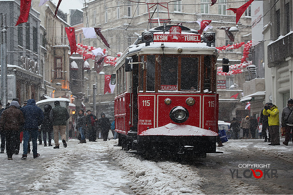 İstanbul Kış; Tramvay; kar; Tünel; İstiklal caddesi 2