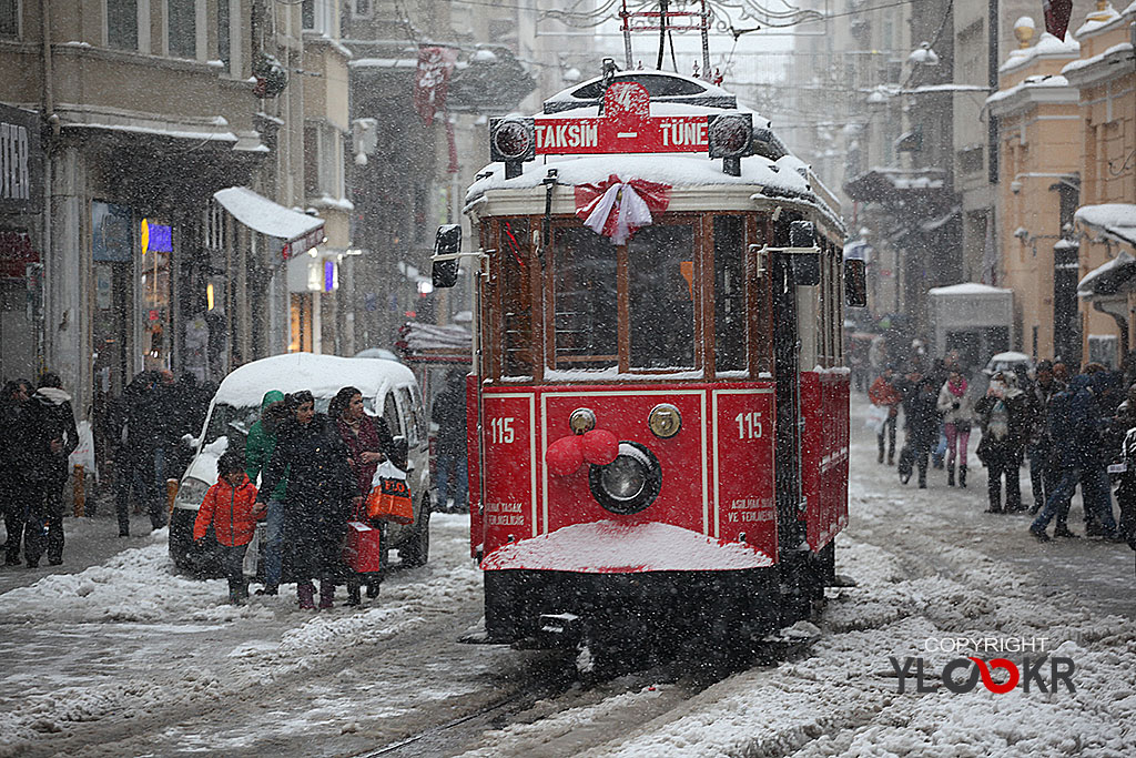 İstanbul Kış; Tramvay; kar; Tünel; İstiklal caddesi 4