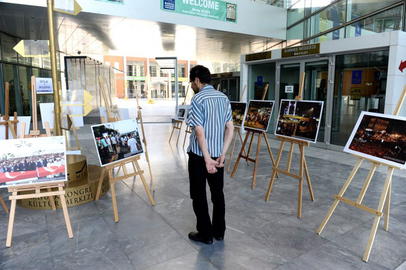 Bursa'da 15 Temmuz'a özel fotoğraf sergisi; İHA 3